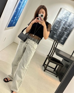 Lee Si-young feet photo 12