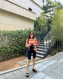 Lee Si-young feet photo 10