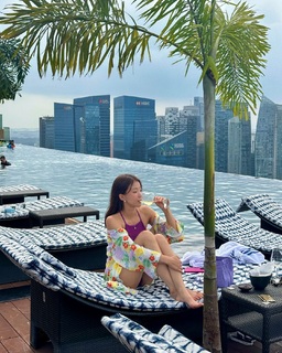 Lee Si-young feet photo 6
