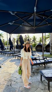 Lee Si-young feet photo 2
