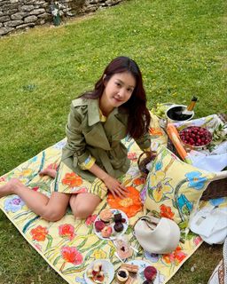 Lee Si-young feet photo 13