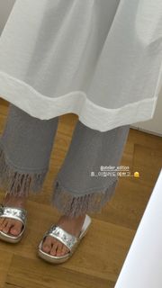 Lee Si-young feet photo 6
