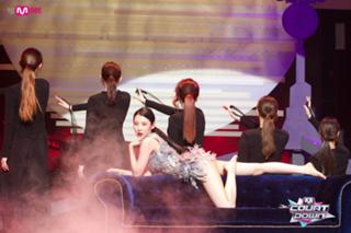 Lee Sun-Mi feet photo 12
