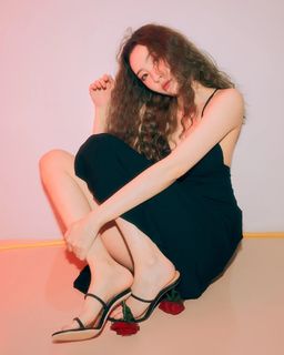 Lee Sun-Mi feet photo 12