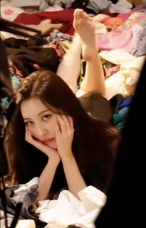Lee Sun-Mi feet photo 11