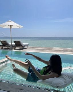 Lee Sun-Mi feet photo 15