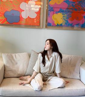 Lee Sung-kyung feet photo 11