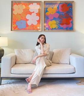 Lee Sung-kyung feet photo 10