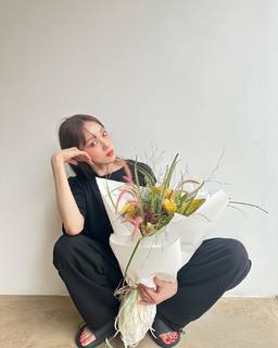 Lee Sung-kyung feet photo 14
