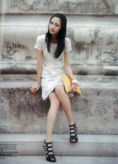 Lee Yeon-hee feet photo 1