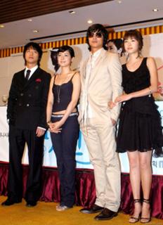 Lee Yeon-hee feet photo 6