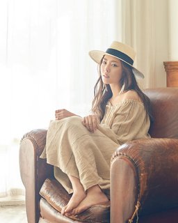 Lee Yeon-hee feet photo 12