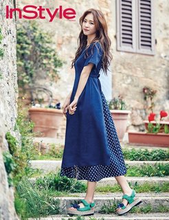 Lee Yeon-hee feet photo 9