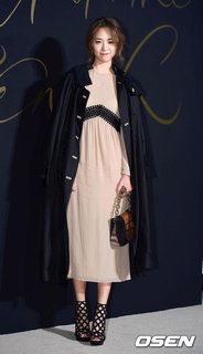 Lee Yeon-hee feet photo 8