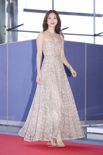 Lee Yeon-hee feet photo 5