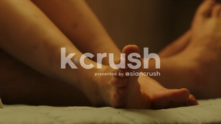 Lee Yoo-mi feet photo 1