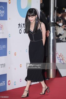 Lee Yoo-mi feet photo 5