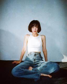 Lee Yoo-mi feet photo 19