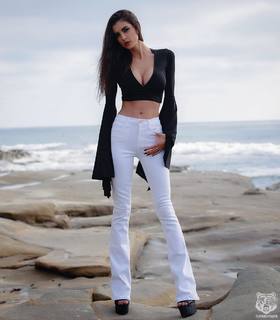 LeeAnna Vamp feet photo 11