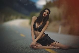 LeeAnna Vamp feet photo 7