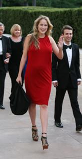 Leelee Sobieski feet photo thumbnail