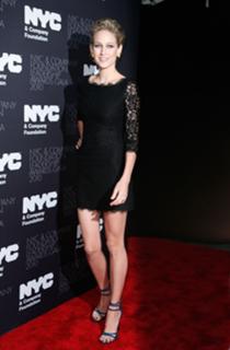 Leelee Sobieski feet photo thumbnail
