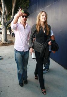 Leelee Sobieski feet photo thumbnail