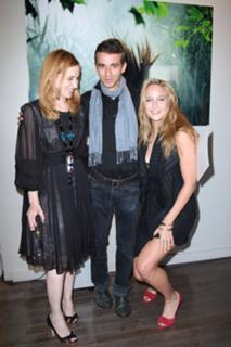 Leelee Sobieski feet photo thumbnail