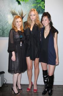 Leelee Sobieski feet photo thumbnail