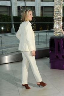 Leelee Sobieski feet photo thumbnail
