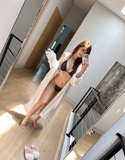 Leena Xu feet photo 1