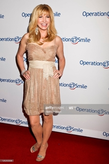 Leeza Gibbons feet photo 11