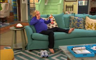 Leigh-Allyn Baker feet photo thumbnail