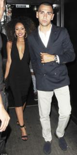 Leigh-Anne feet photo thumbnail