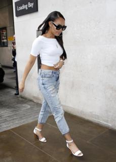 Leigh-Anne feet photo thumbnail
