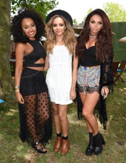 Leigh-Anne feet photo thumbnail