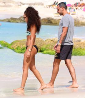 Leigh-Anne feet photo thumbnail