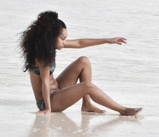 Leigh-Anne feet photo thumbnail