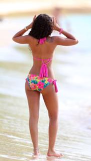 Leigh-Anne feet photo thumbnail