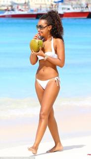 Leigh-Anne feet photo thumbnail