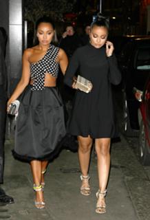 Leigh-Anne feet photo thumbnail