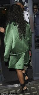 Leigh-Anne feet photo thumbnail