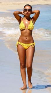 Leigh-Anne feet photo thumbnail