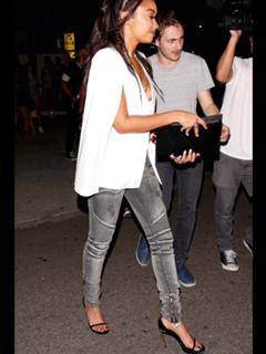 Leigh-Anne feet photo thumbnail