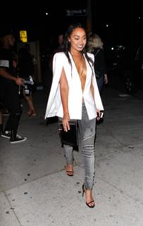 Leigh-Anne feet photo thumbnail