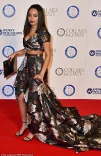 Leigh-Anne feet photo thumbnail