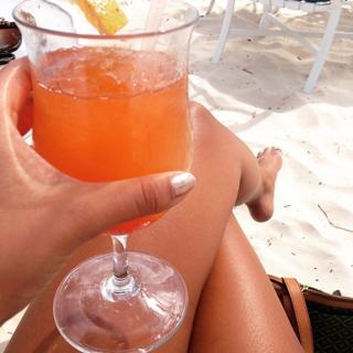 Leigh-Anne feet photo thumbnail