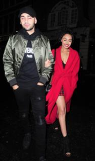 Leigh-Anne feet photo thumbnail