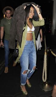 Leigh-Anne feet photo thumbnail