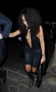 Leigh-Anne feet photo thumbnail